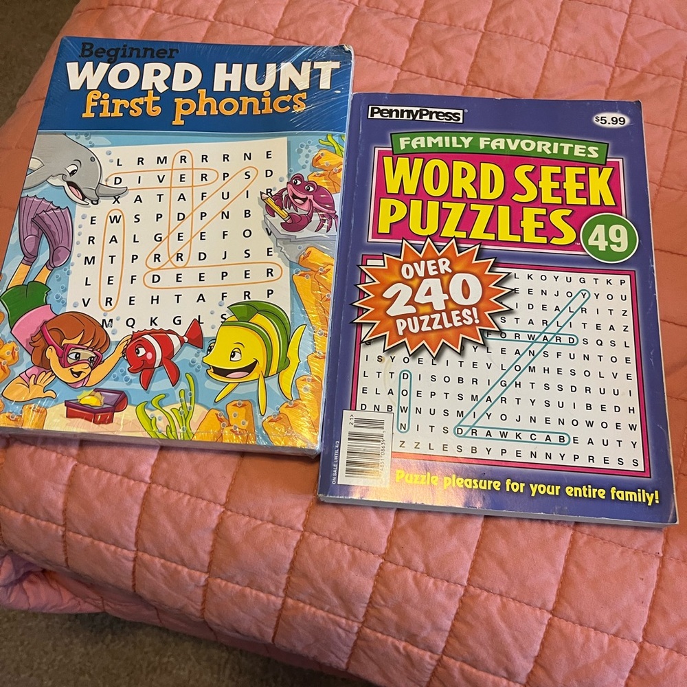 Beginner Word Hunt books pak of 4 plus unsealed word seek and brain games